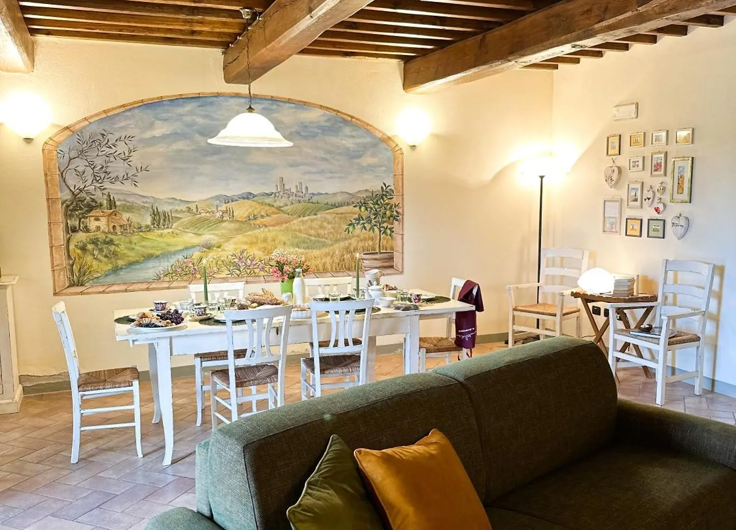 Villa Il Vecchio Fienile San Gimignano Italy